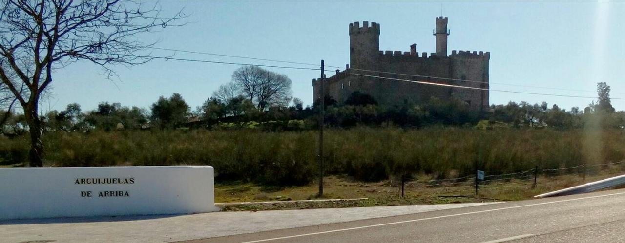 Casa Rural Castillo de Cáceres Exterior foto